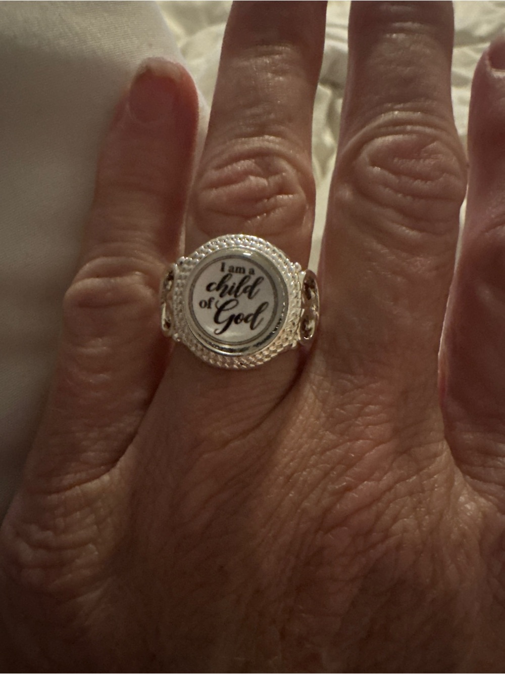 Silver-toned Inspirational 'I Am a Child of God' Statement Ring